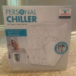 Personal Chiller Mini Fridge/Skincare Fridge or Warmer